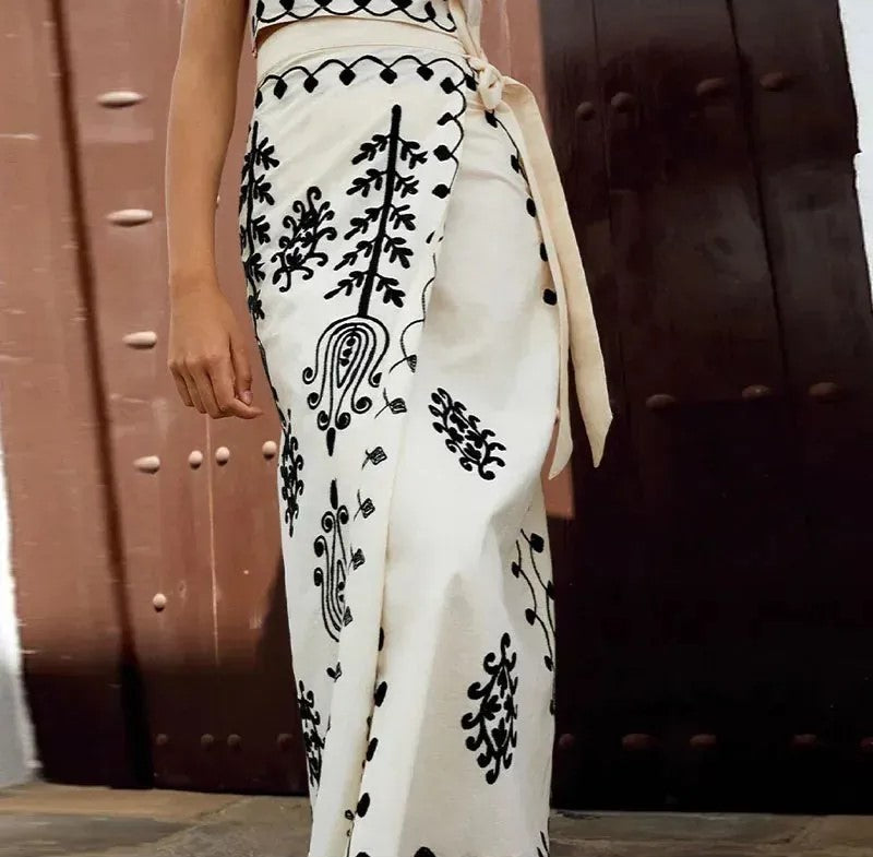 Camila | Conjunto 2 piezas Top y Falda + Collar de Regalo