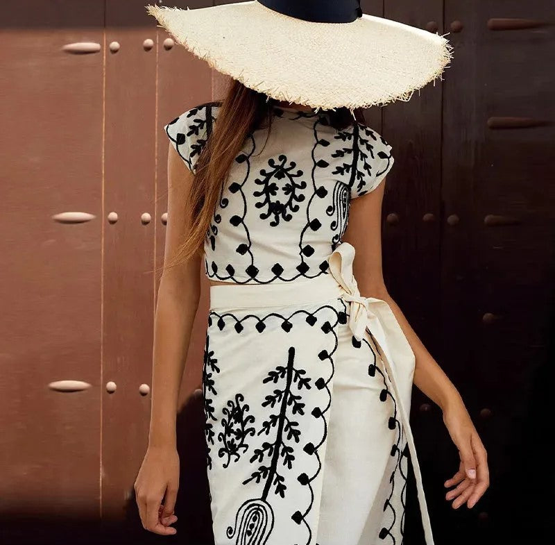 Camila | Conjunto 2 piezas Top y Falda + Collar de Regalo